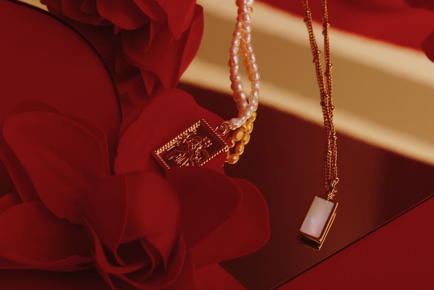 Gold Pendant Necklace